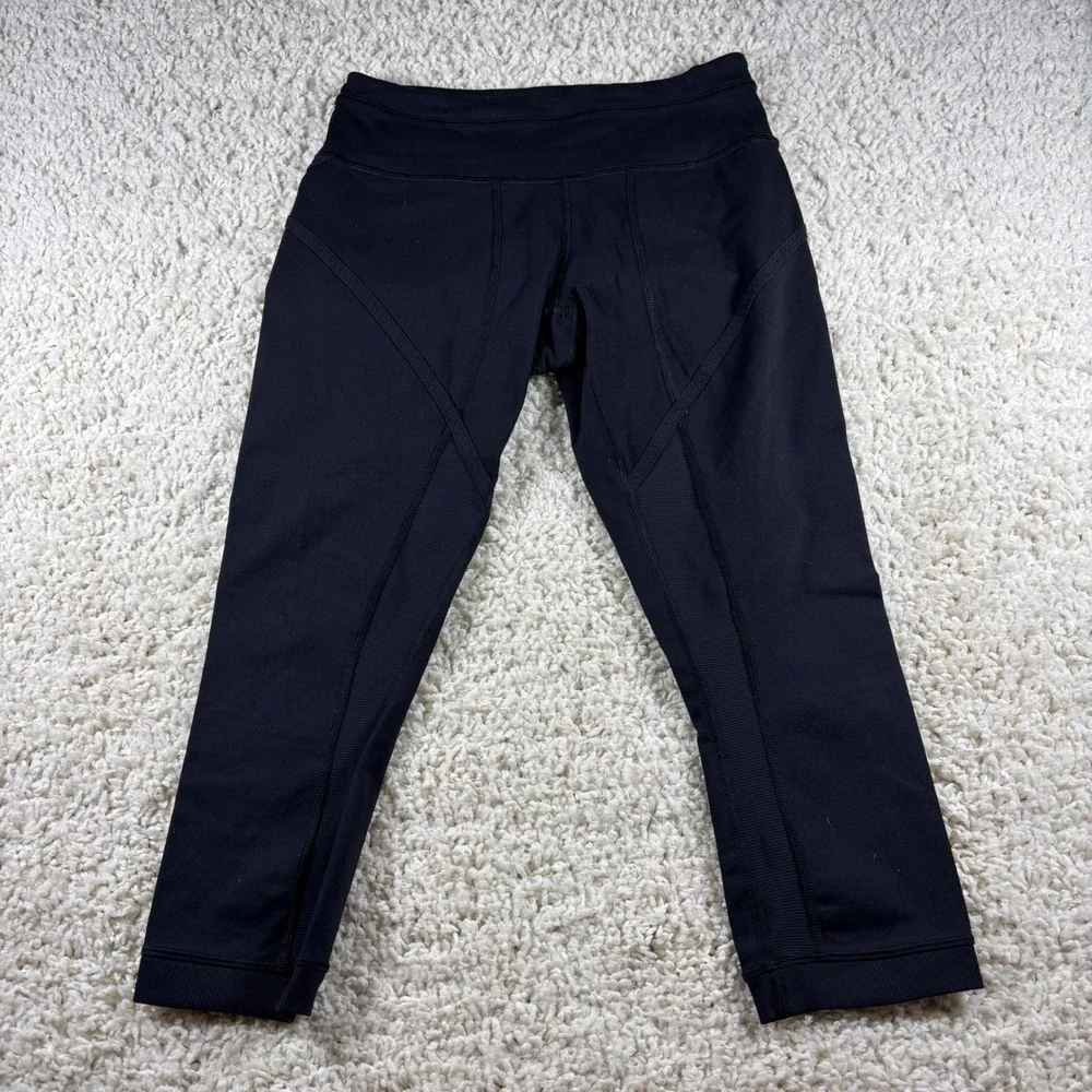 Lululemon Black Align High Rise Crop Leggings‎ Women's Size 6 Athleisure